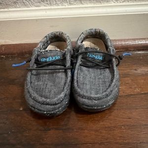 Size 5 boys shoes